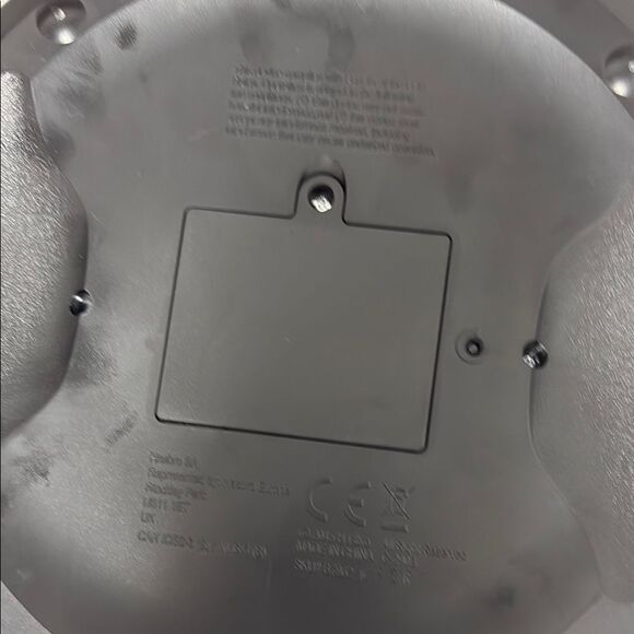 Simon Portable Audio & Video Device Red and Green - Picture 3 of 3